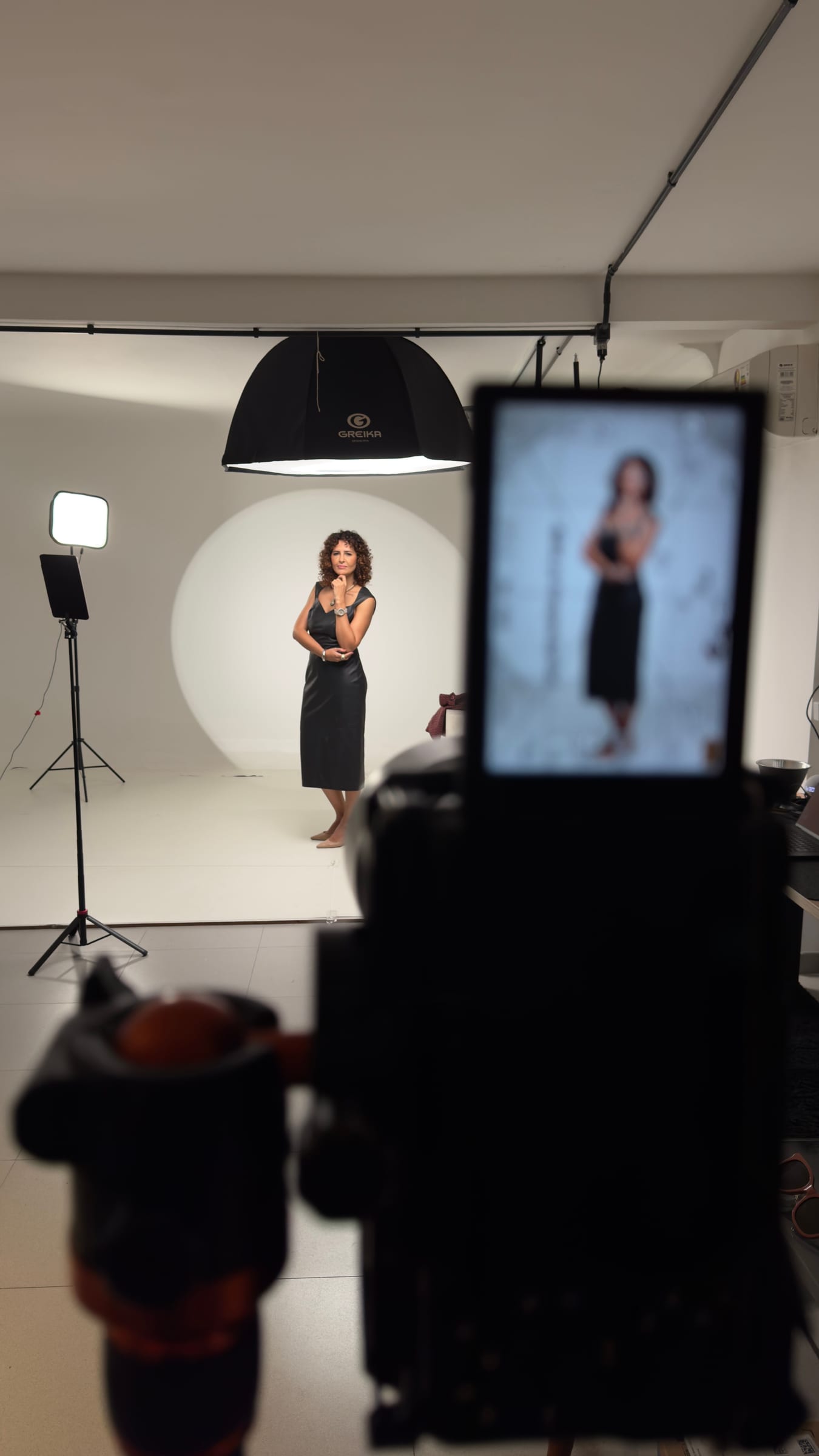 Bastidores de uma sessão de retrato corporativo no estúdio de Ciro Trigo em Vitória – ES